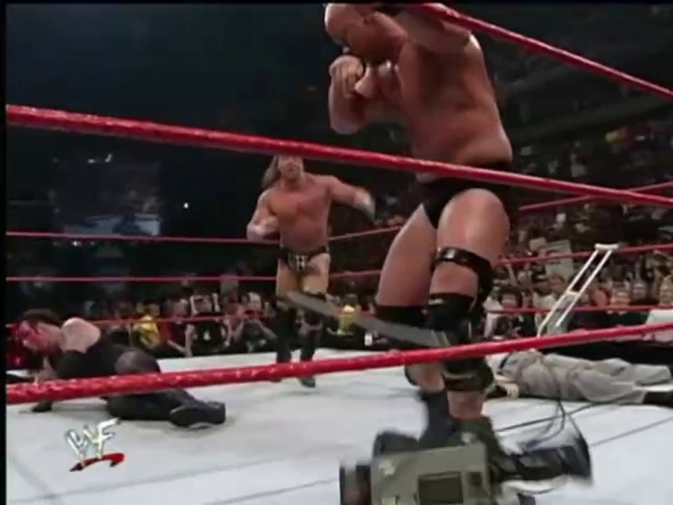 Triple H Attacks Stone Cold Steve Austin! Fully Loaded 25/7/99