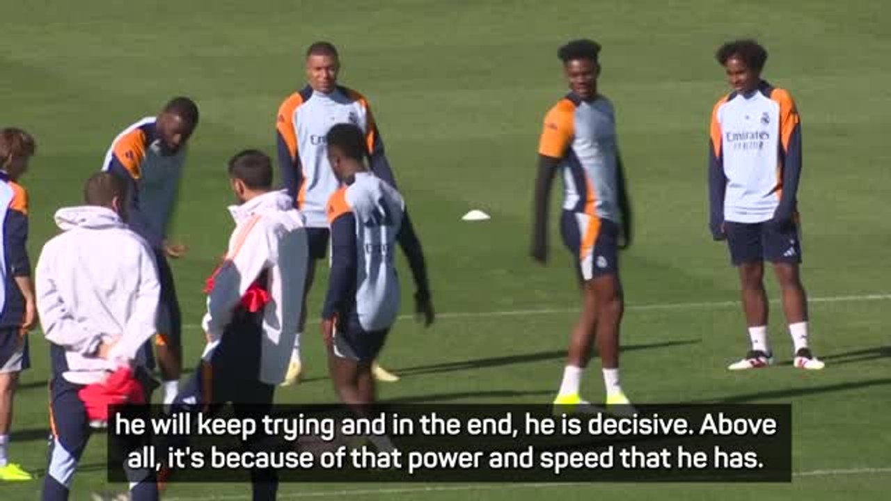 Vinicius v Raphinha - expert opinions ahead of El Clasico