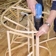 Fauteuil à bascule fait à la main avec des branches de saule !