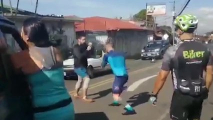 tn7-Propuesta de ley busca multar a conductores que protagonicen peleas en carretera-241024