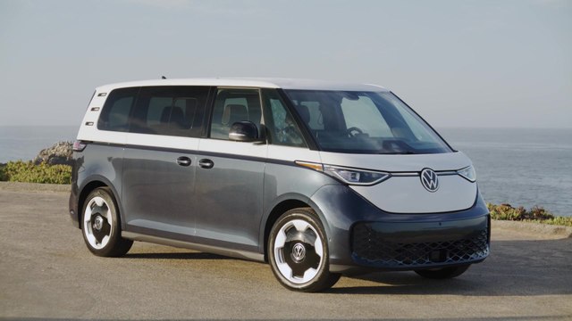 2025 Volkswagen ID. Buzz Design Preview in Blue Charcoal