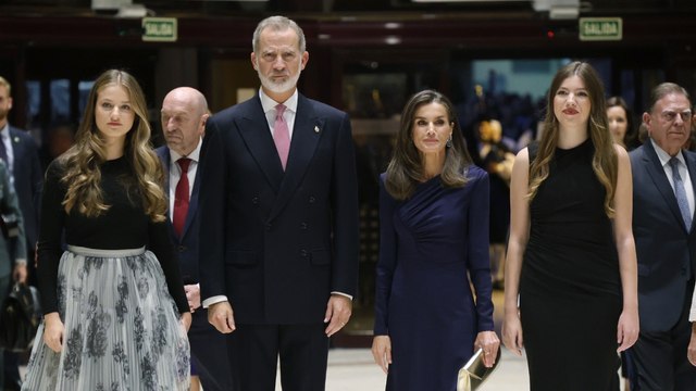 La elegancia de la Familia Real en el Concierto Premios Princesa de Asturias