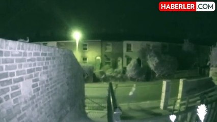 İngilitere'de iki kişi, bir kadını zorla arabaya bindirip tecavüz etti