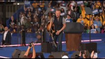 Bruce Springsteen sul palco con Obama: votate Kamala Harris