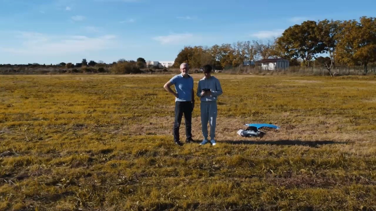 Petit montage rapide avec lightCut de nos premiers vols avec le drone Dji Mini 4K. Lunel