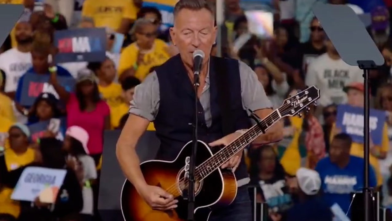 Bruce Springsteen slams Trump in one sentence as he serenades crowd at Harris rally