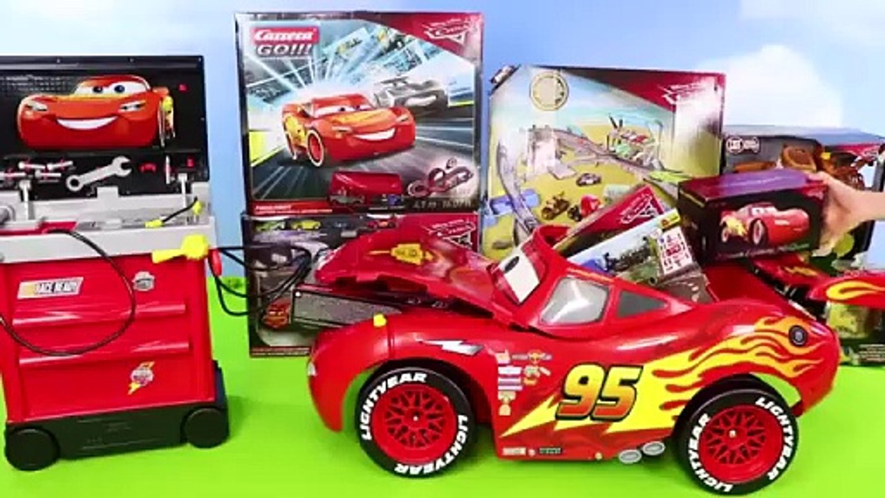 Cars 3 Toys with Lightning McQueen for Kids