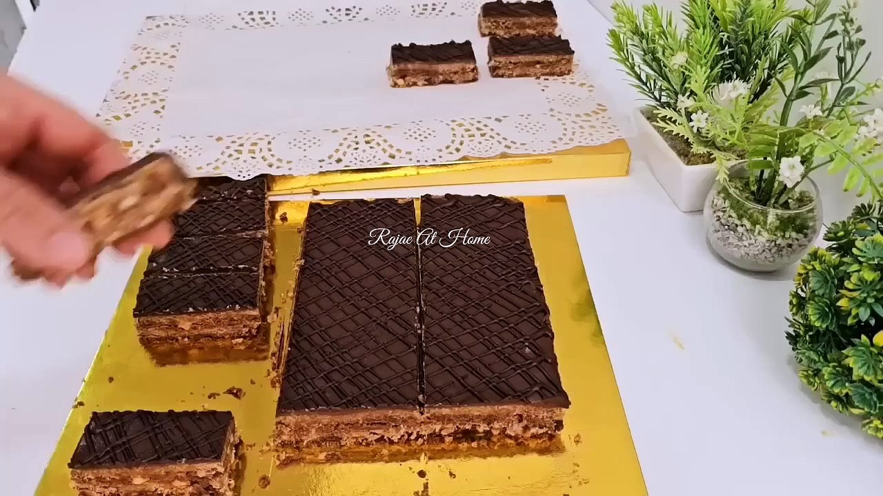 حلوة 10 دقائق بدون طهي بدون فرن  بثلاثة مكونات كتقطع كمية كثيرة معلكة وبنينة بمقادير اقتصادية