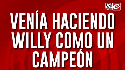 Tremendo video: venía hacieno willy como un campeón... ¡y se estrelló contra otra moto!