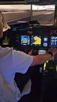 Yorkshire plane fanatic builds Boeing 737 flight simulator in his spare room