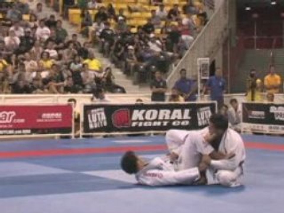 Mundial bjj 2007 finals - Saulo Ribeiro vs Romulo Barral