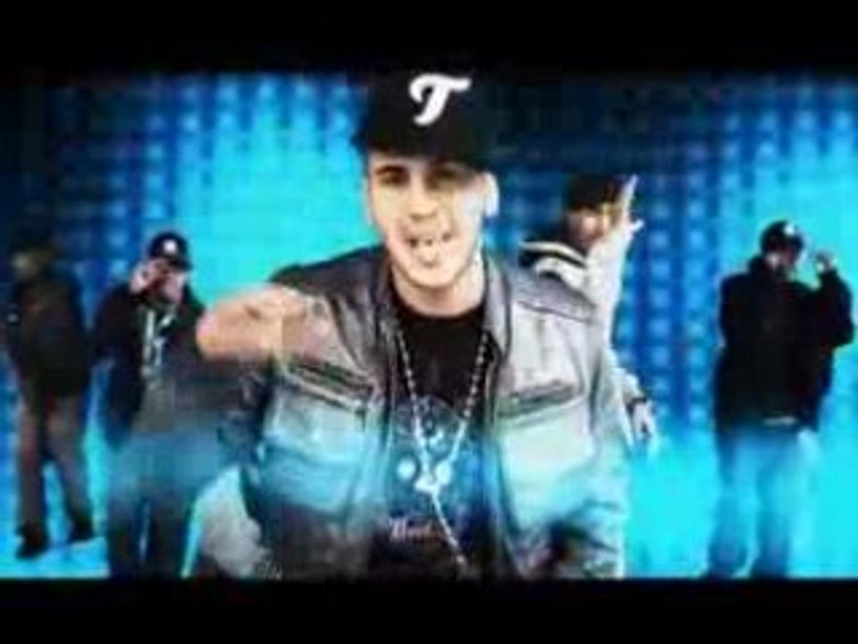 Danny Fernandez Feat. Juelz Santana - Curious [New]