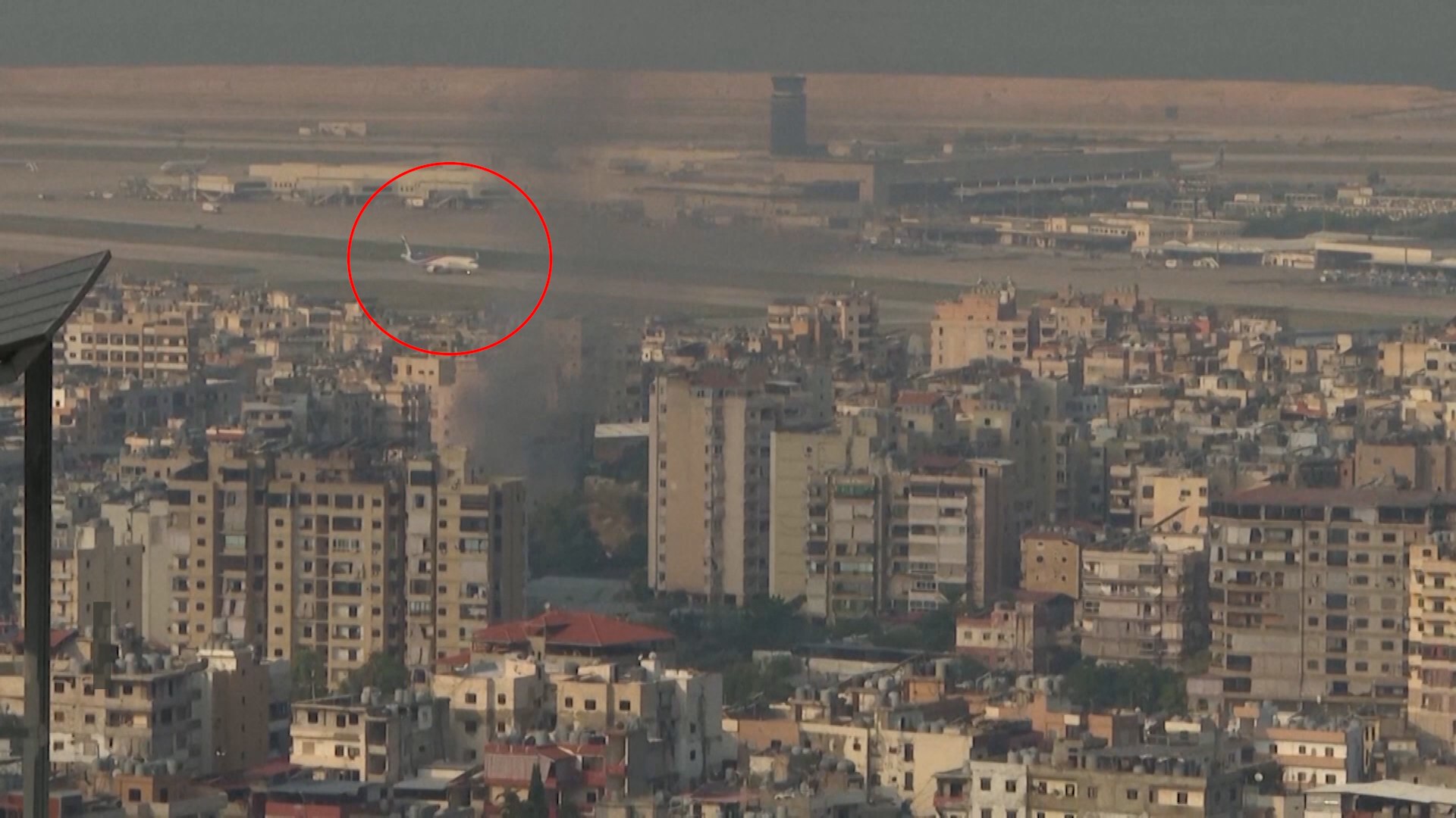 MEA, la pequea aerolnea libanesa que opera desafiando las bombas de Israel