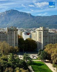 Des vues de Grenoble prises depuis la tour Perret, qui prépare sa réouverture au public