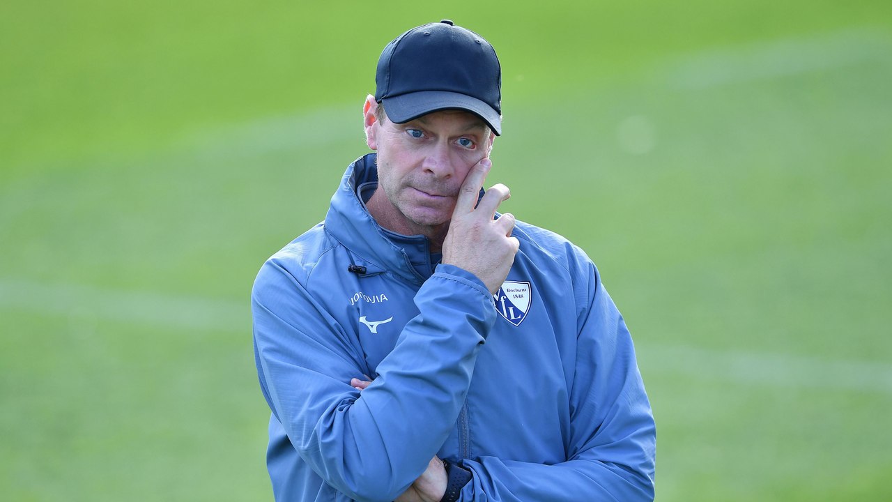 Interimscoach Feldhoff: 'Sollten uns nicht mit Barcelona vergleichen'