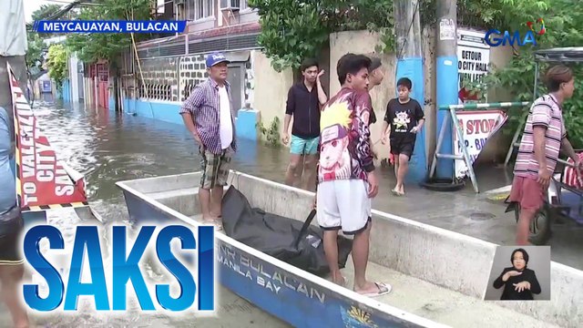 Ilang bahagi ng Meycauayan, Bulacan, baha pa rin; bangkay ng residenteng pumanaw umano sa sakit, inilabas mula sa binahang bahay | Saksi