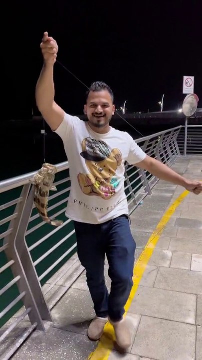 FISHING VIDEO AT DUBAI BRIDGE/GROUPER