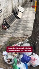 Rua do fórum vira lixão com entulhos na calçada