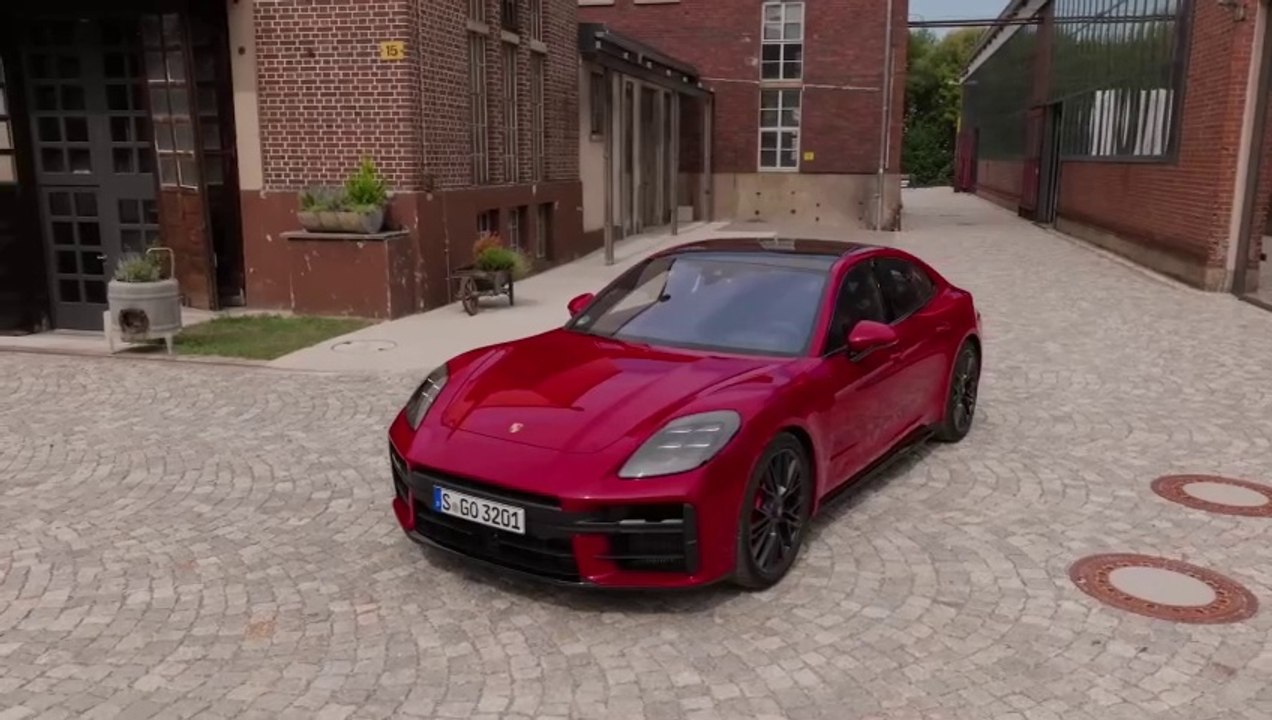Porsche Panamera 2025