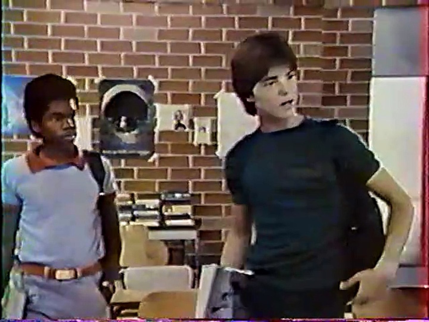 Les Petits Génies Amazon.com: Les Petits génies : Dan O'Herlihy, Charles Napier