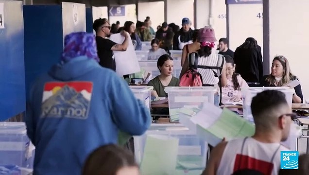 Avanzan las elecciones regionales en Chile, en medio de escándalos políticos