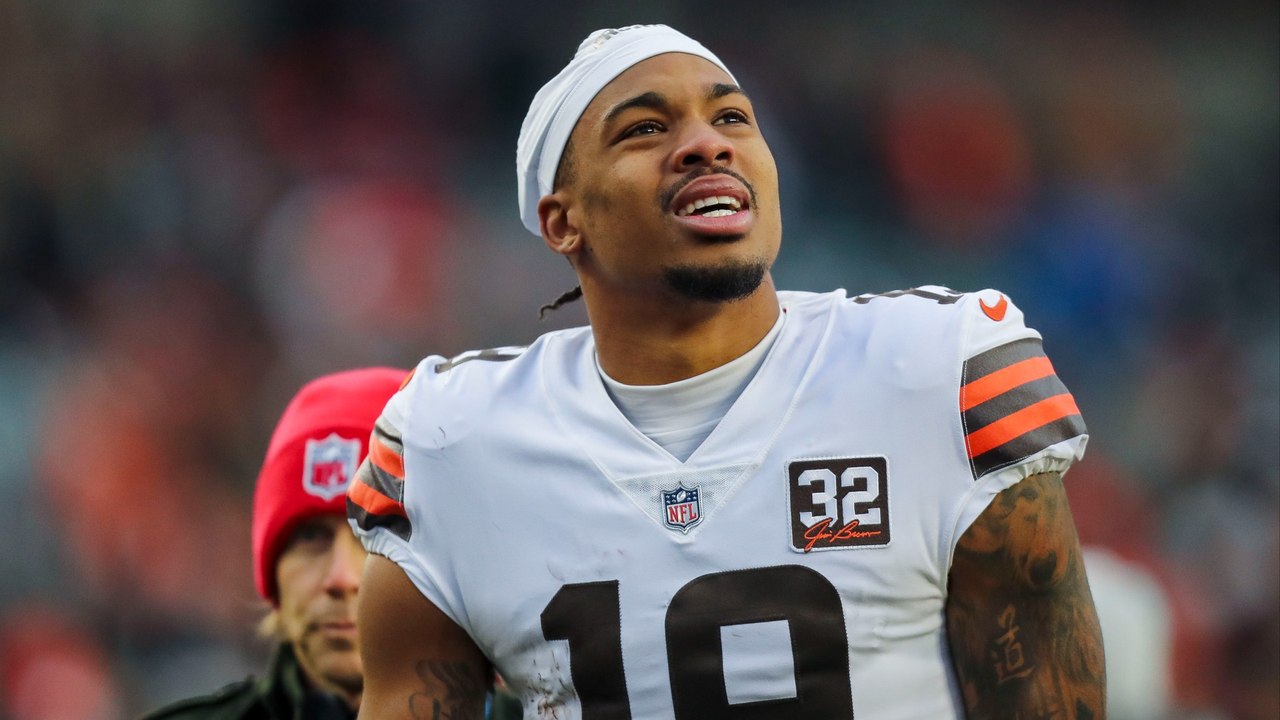 Cleveland Browns' Big Changes: Watson Out, Winston In