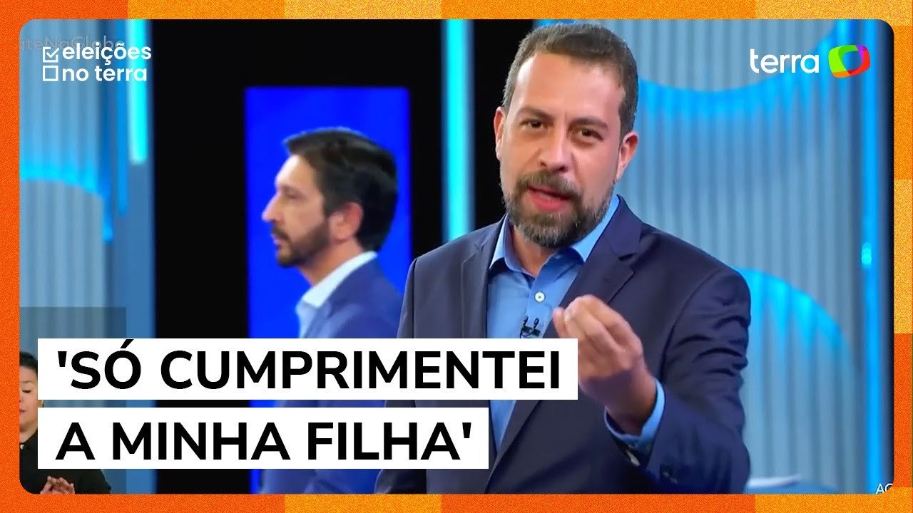 Boulos se incomoda com risada de Nunes durante sua fala; 'Só cumprimentei minha filha', diz prefeito