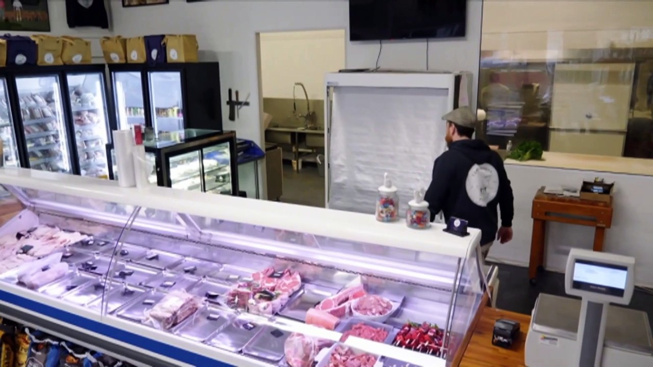 New owners revive last butcher shop in Canowindra, NSW - video Dailymotion