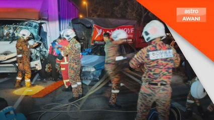 Pemandu, kelindan cedera kaki tersepit  Topik: Kemalangan