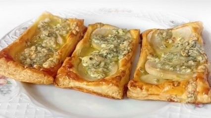 Hojaldre de pera y queso azul - Cocina Fácil