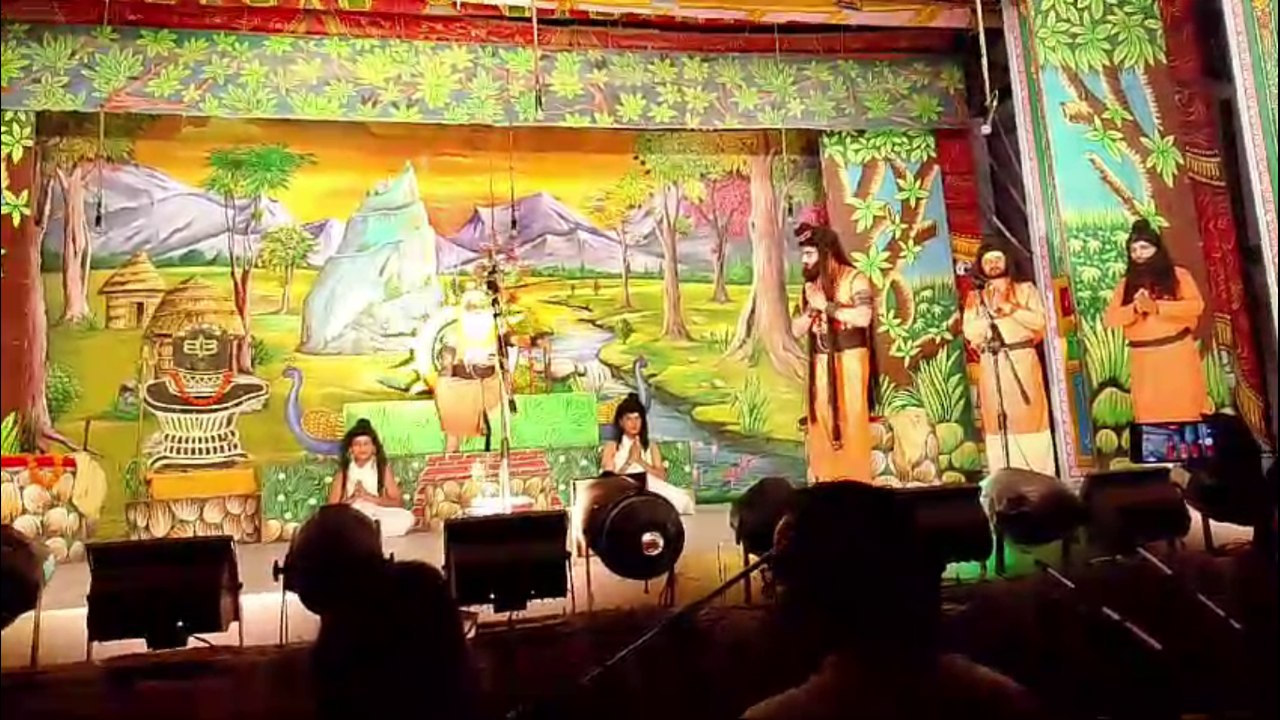 VIDEO: महाराजा भर्तृहरि नाटक में वैराग्य और गोरखनाथ से दीक्षा का हुआ मंचन