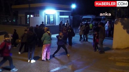 İzmir'de Veliler, Geç Çıkan Öğrenciler İçin Okul Saatlerinin Erken Olmasını İstiyor