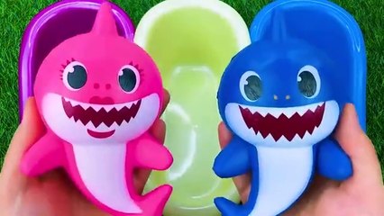 Magic Bathtubs with Rainbow Kinetic Sand M&M's & Skittles Candy Mixing Cutting