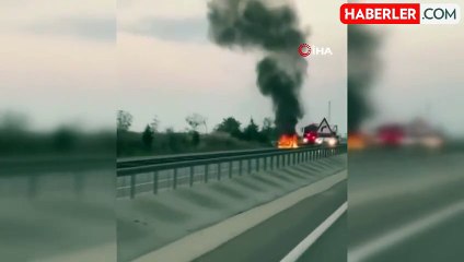 Bursa'da Seyir Halindeki Araç Alev Alev Yandı