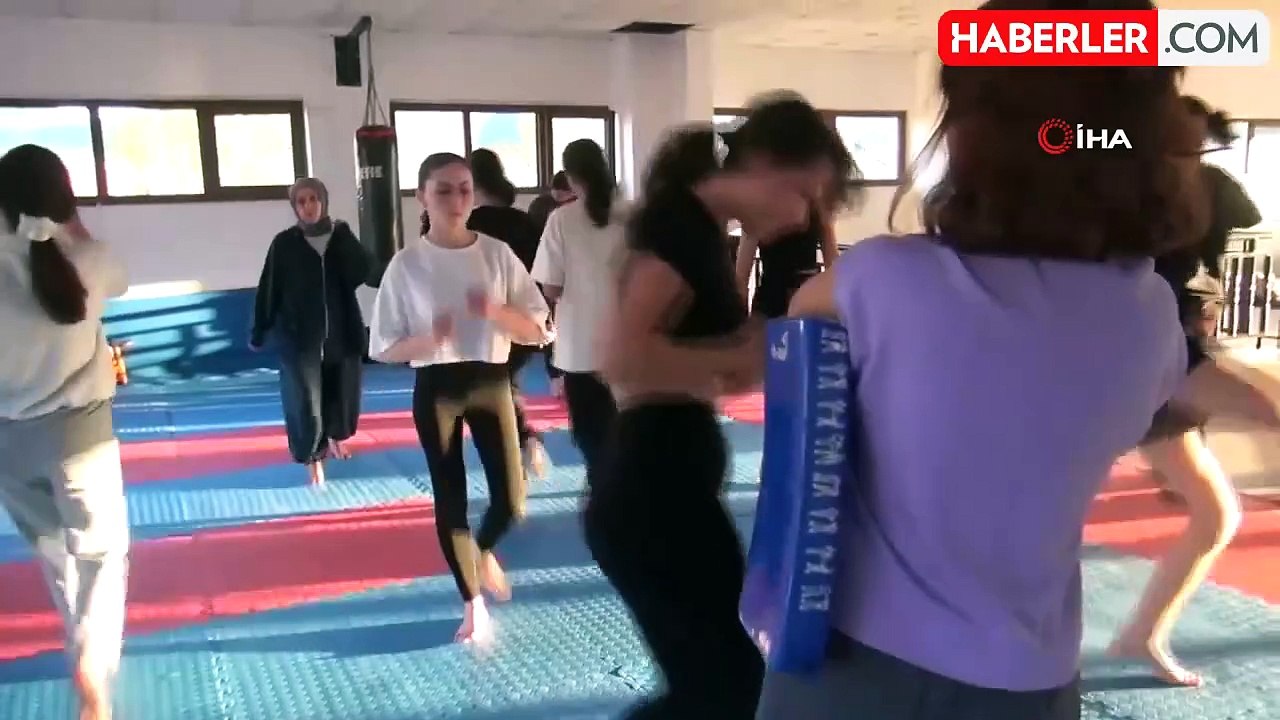Muğlalı Kadınlar Şiddete Karşı Yakın Savunma Eğitimi Alıyor