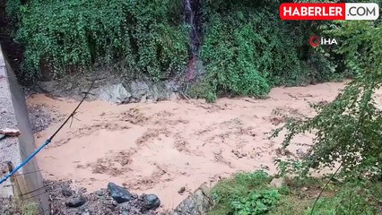 Rize'deki Heyelan Sonrası Temizlik Çalışmaları Zorlaşıyor