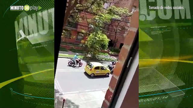 Intento de robo en Usaquén terminó en tiroteo conductor de taxi embiste a ladrones en moto