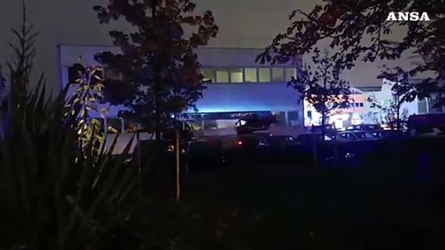 Bologna, esplosione in un capannone della Toyota, due morti e 11 feriti