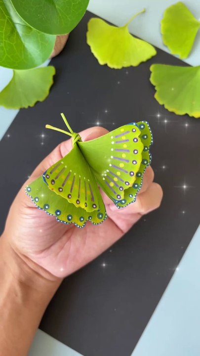 making butterfly with leaf#viral#trending