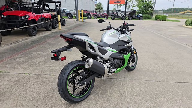 NEW 2024 KAWASAKI Z 7 HYBRID WALK-AROUND