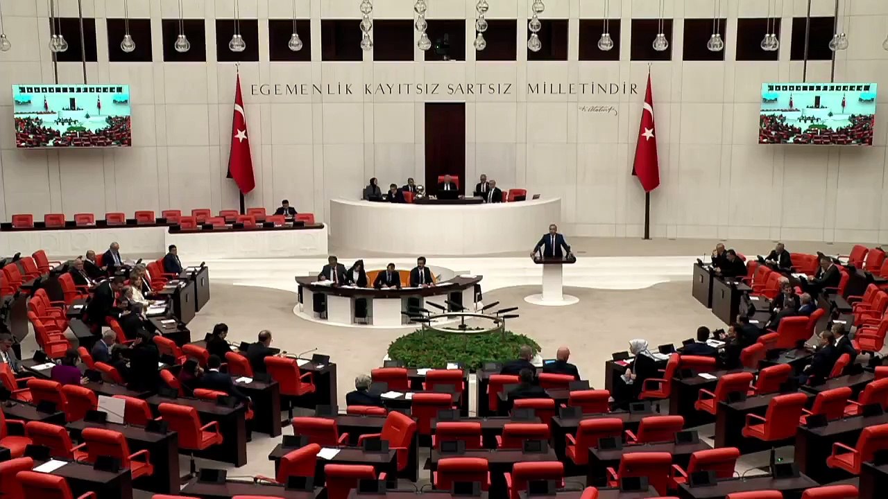 DEM Parti'li Akın: Bahçeli'nin 'Öcalan' çağrısı değerlidir; bizce henüz yeni bir çözüm süreci yok