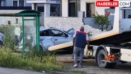 Kocaali'de Takla Atan Otomobilde 3 Kişi Yaralandı
