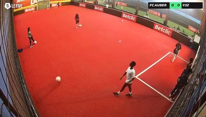26/10 à 16:38 - Football Betclic (LeFive Villette)