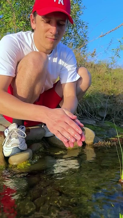 Boy survival in the forest #camping #survival #bushcraft #outdoors #fire #Forest