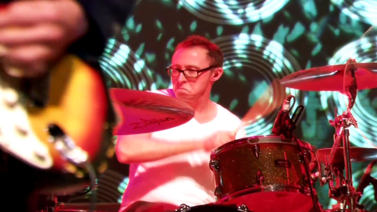 SHERYL CROW — Behind The Scenes with Sheryl Crow /// Sheryl Crow - Miles From Memphis (Live At The Pantages Theatre)