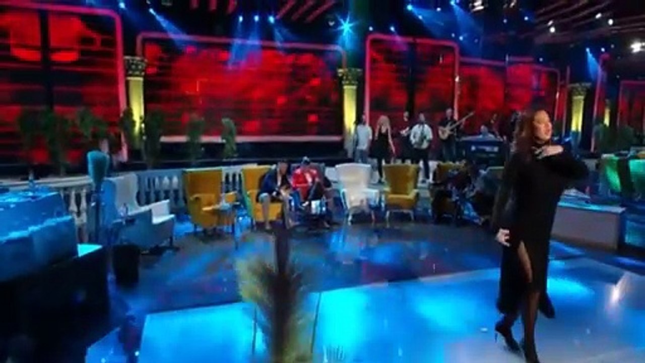 Olja Karleusa - Mamin sine - Nedeljno Popodne sa Leom Kis - (TV Grand 03.10.2021.)