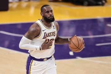 NBA : LeBron James en mode King contre Sacramento