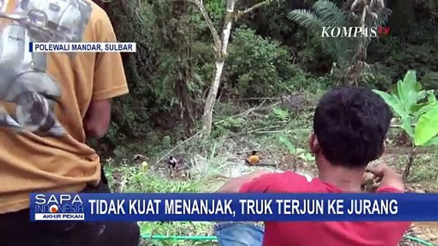 Truk Muatan Bahan Material Terjun ke Jurang Akibat Tidak Kuat Menanjak