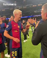 رباعية في قلب البرنابيو.. إليكم كواليس احتفالات برشلونة بسحق ريال مدريد 