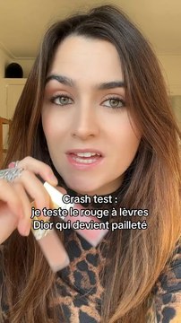 Crash test : je teste le rouge à lèvres Dior qui devient pailleté